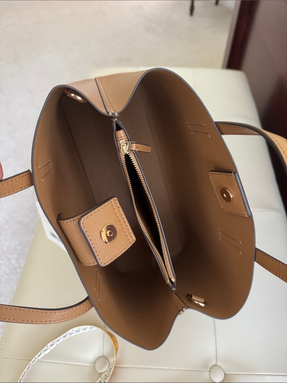 Tory Burch Blake Small Tote - Picture 6 of 12